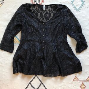 NWT FREE PEOPLE LACE TOP MEDIUM